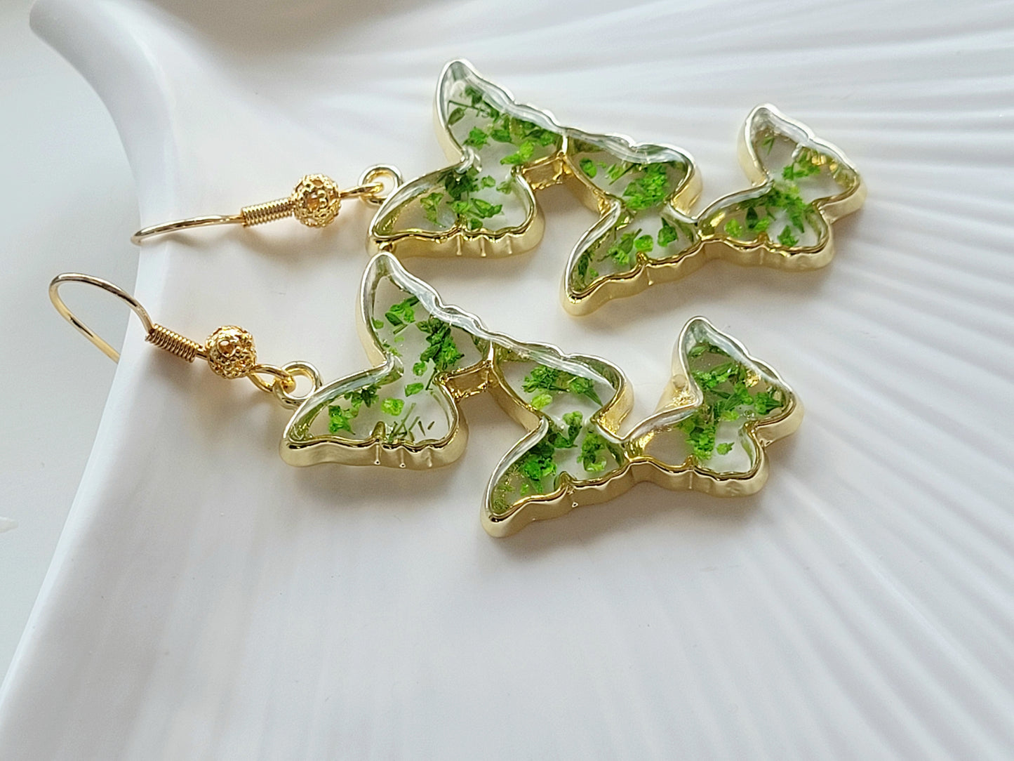 Floral handcrafted earrings with wildflowers. Unique Gift. Unique Canadian jewelry