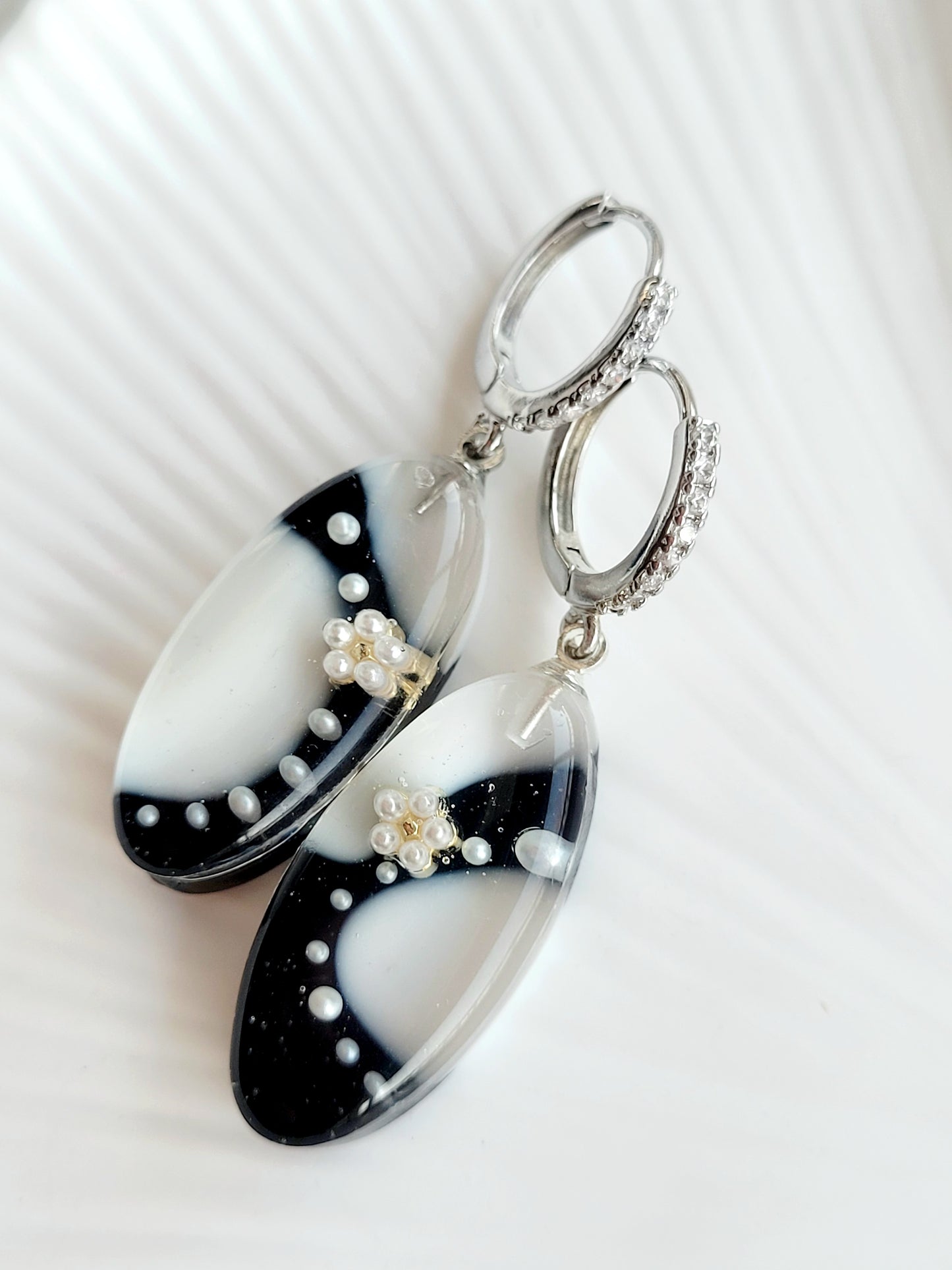 Black and white elegant earrings