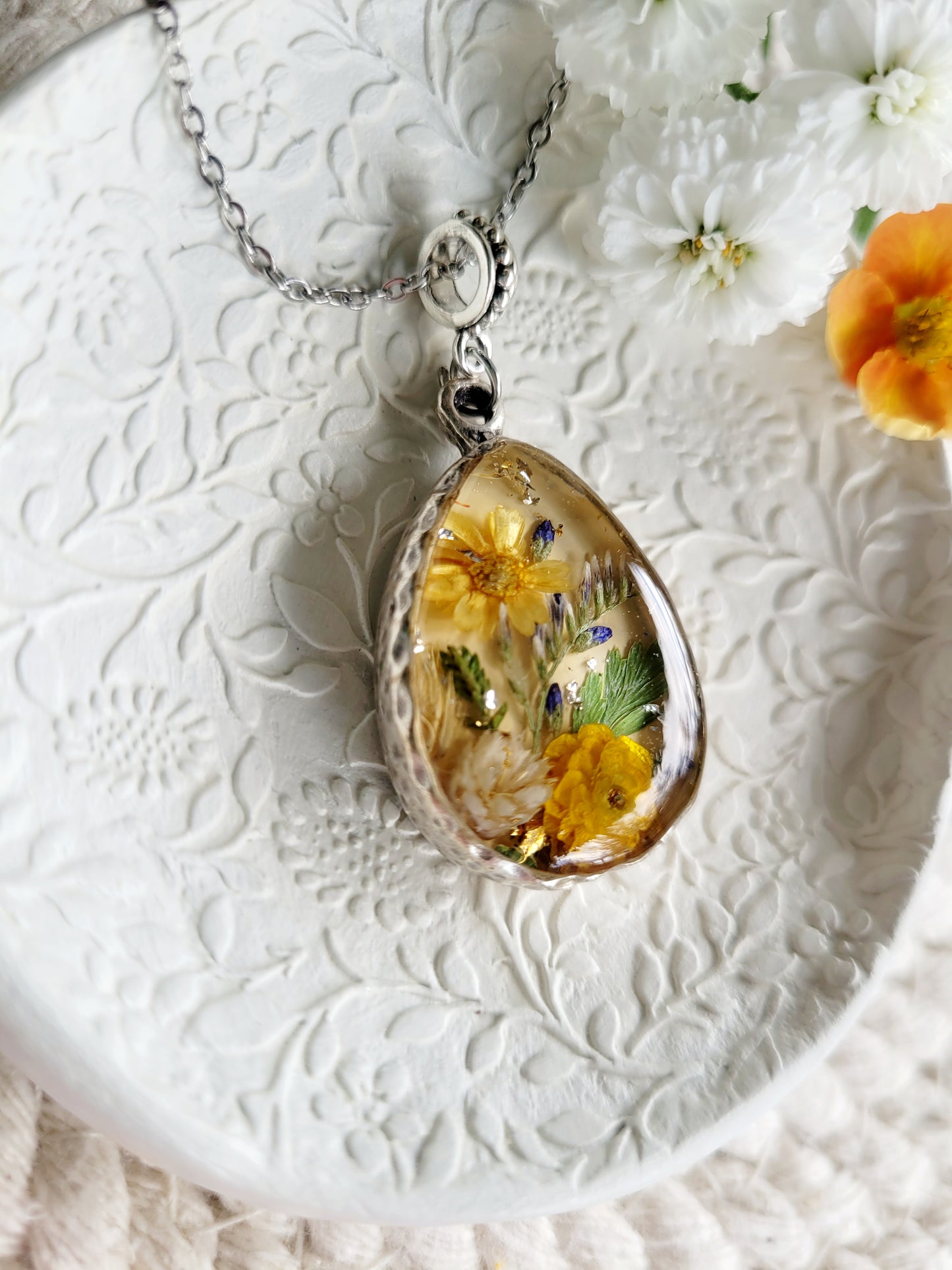 Buttercup necklace