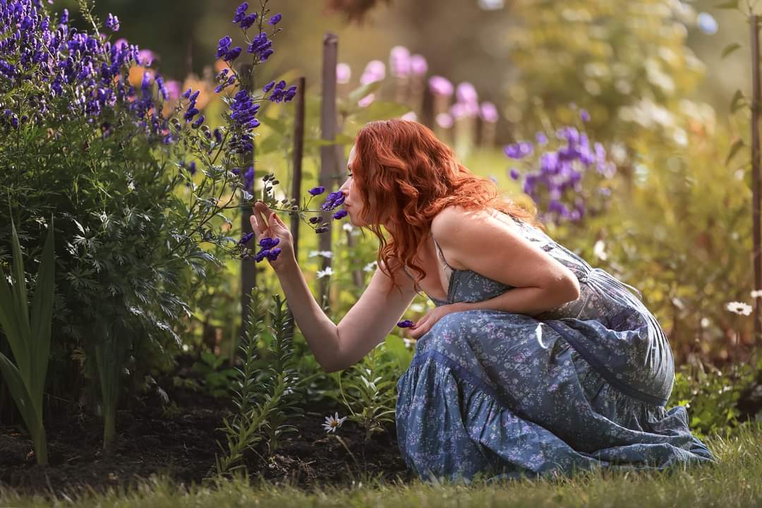 Crafting Jewelry with Real Flowers