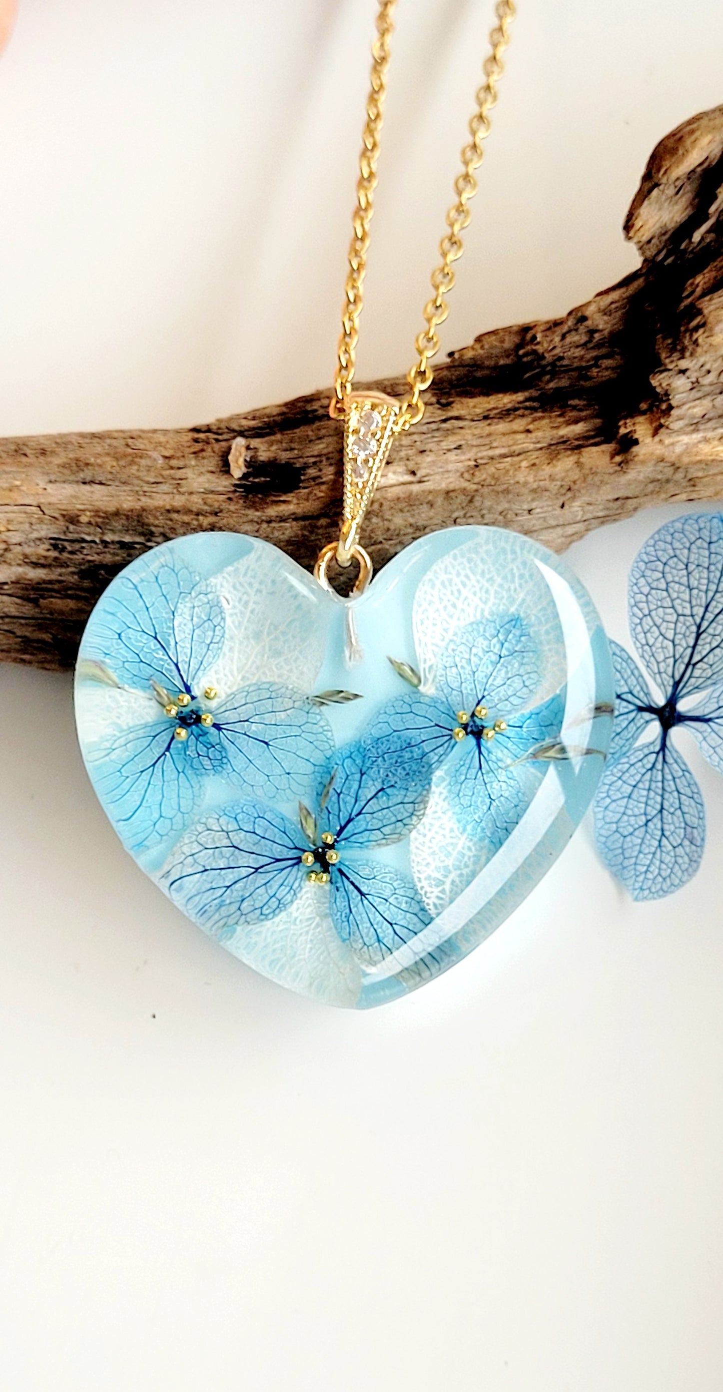 Hydrangea heart necklace