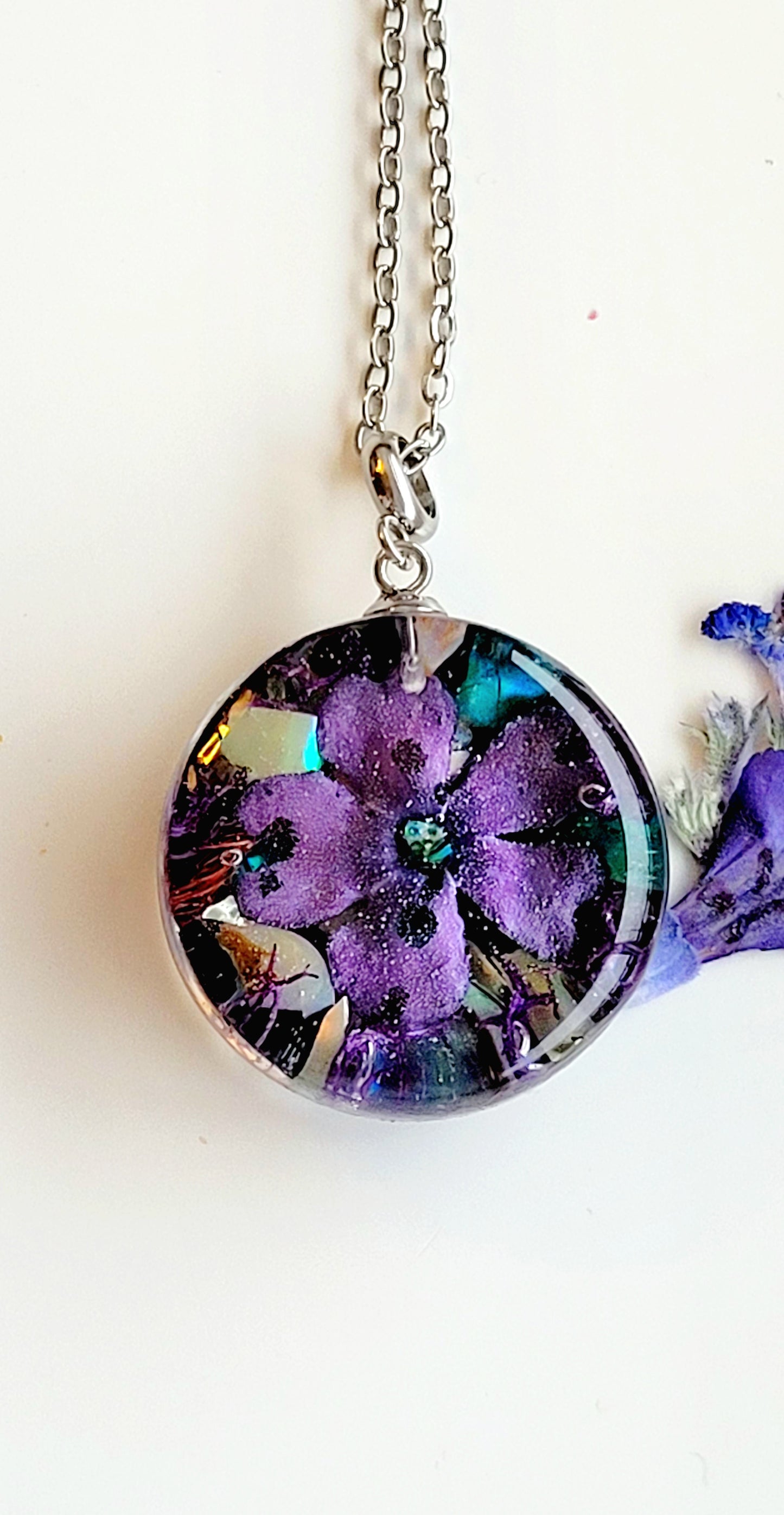 Purple wildflower round necklace