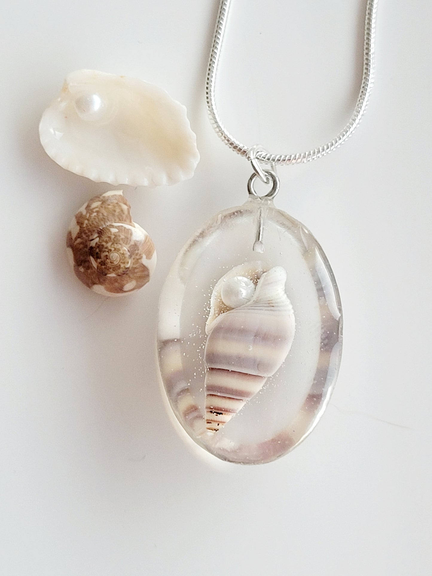 Sea shell necklace