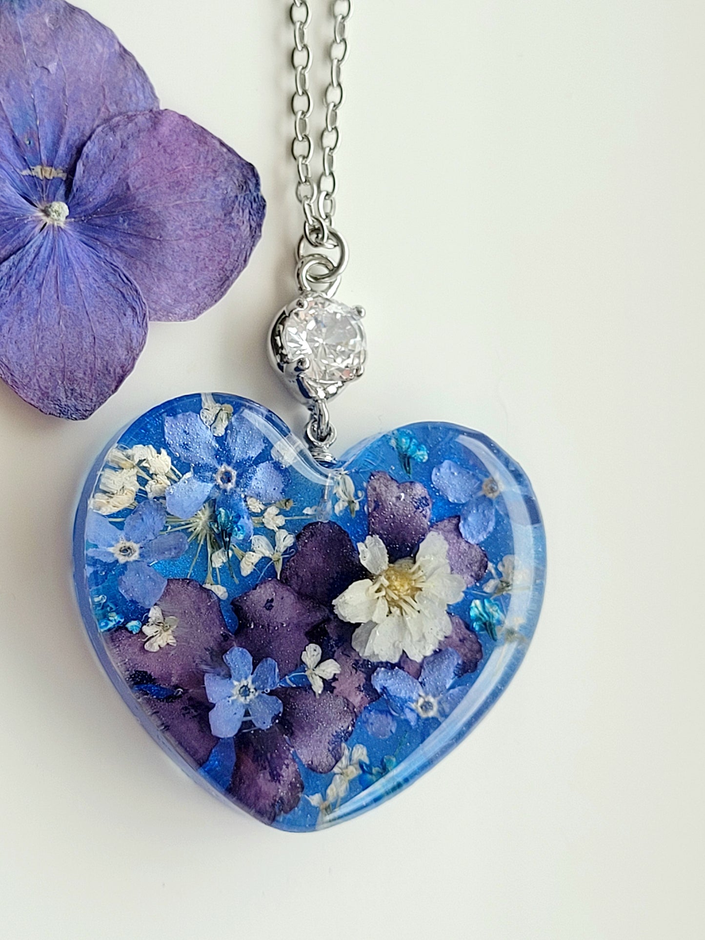 Floral botanical handcrafted heart necklace with genuine flowers
