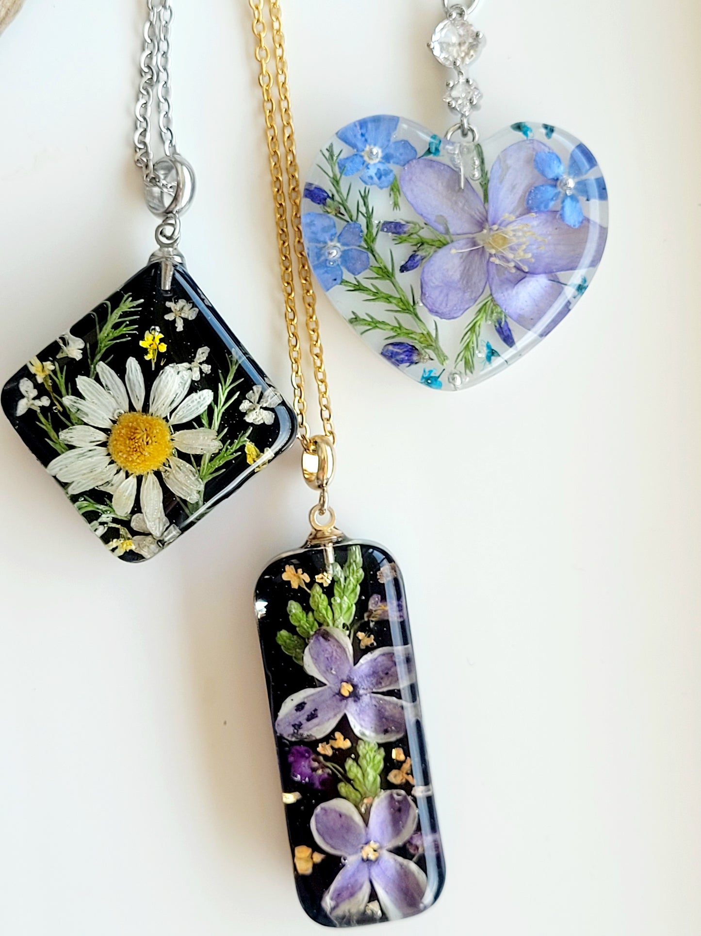 Real Daisy necklace