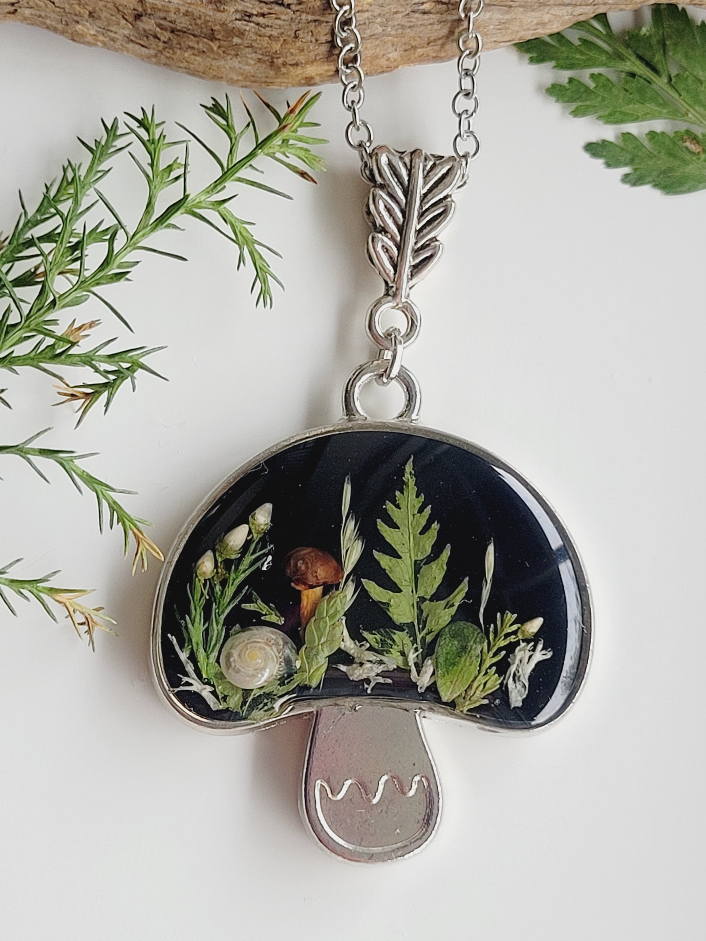 Botanical, handcrafted mushroom necklace with genuine fern and snail shell. Mothers day gift. Giftf or her. Unique Gift. Cottage core jewelry