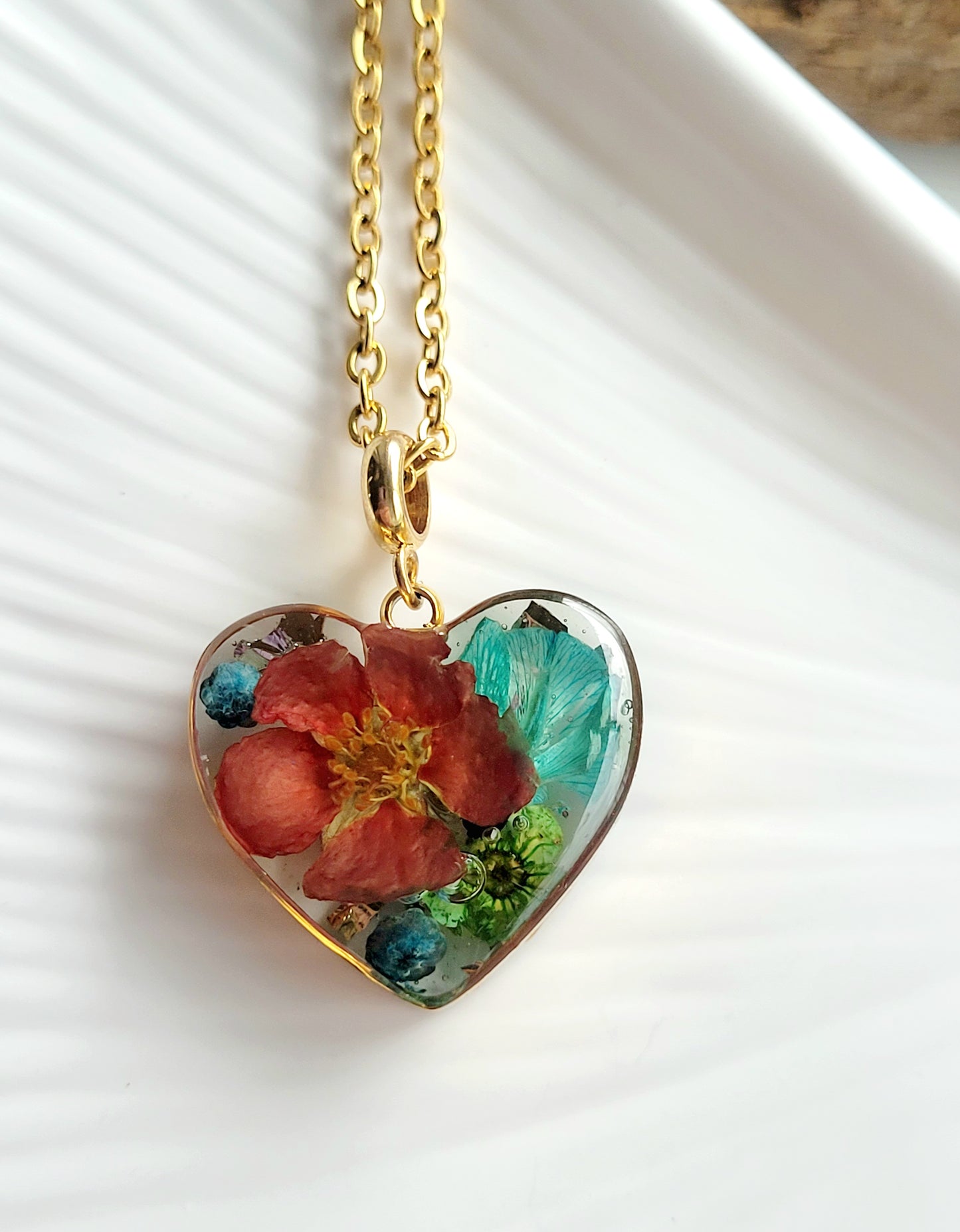 Botanical heart necklace with real genuine wildflowers. Giftf or her. Handcrafted real flower jewelry