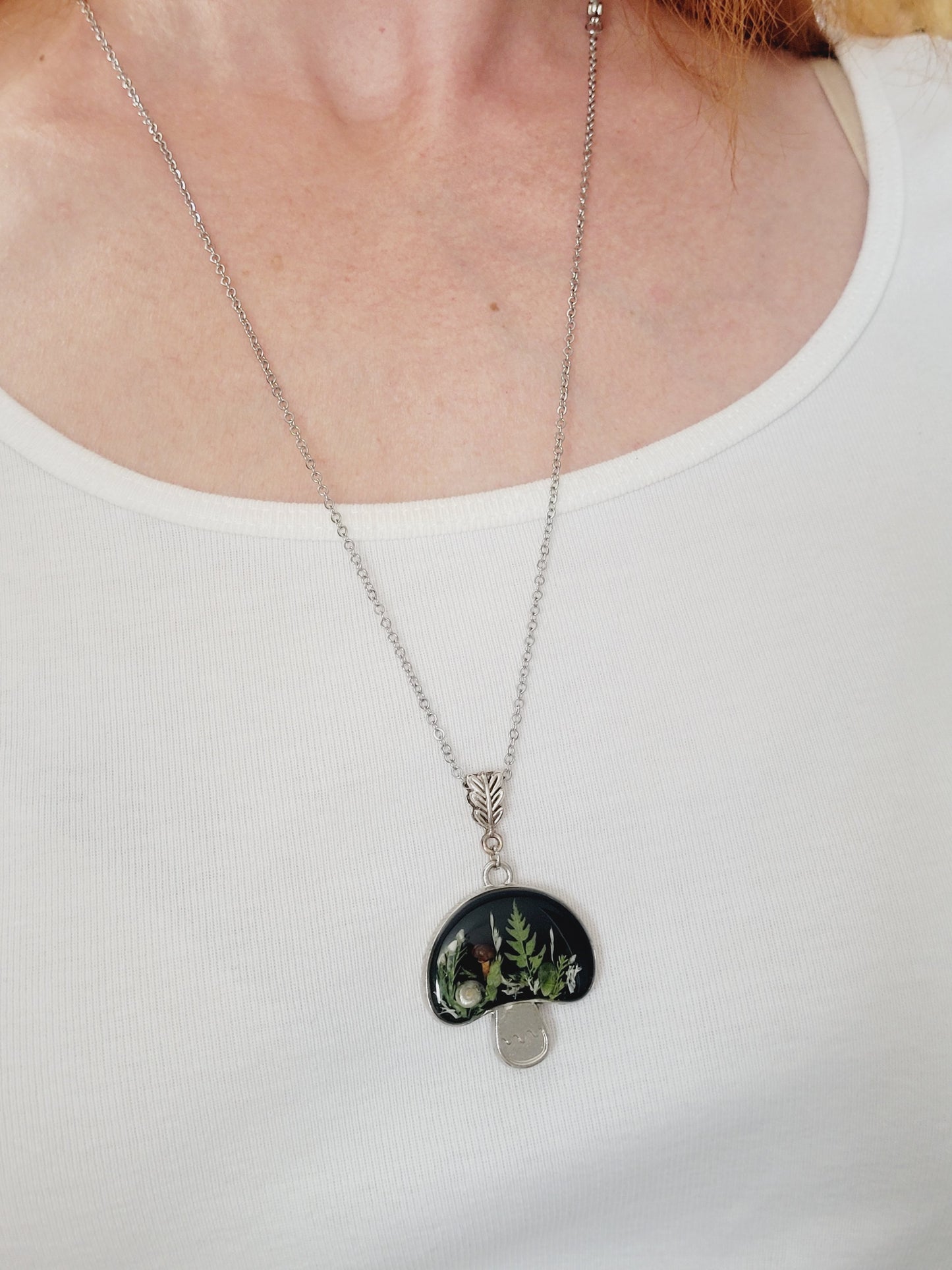 Botanical, handcrafted mushroom necklace with genuine fern and snail shell. Mothers day gift. Giftf or her. Unique Gift. Cottage core jewelry