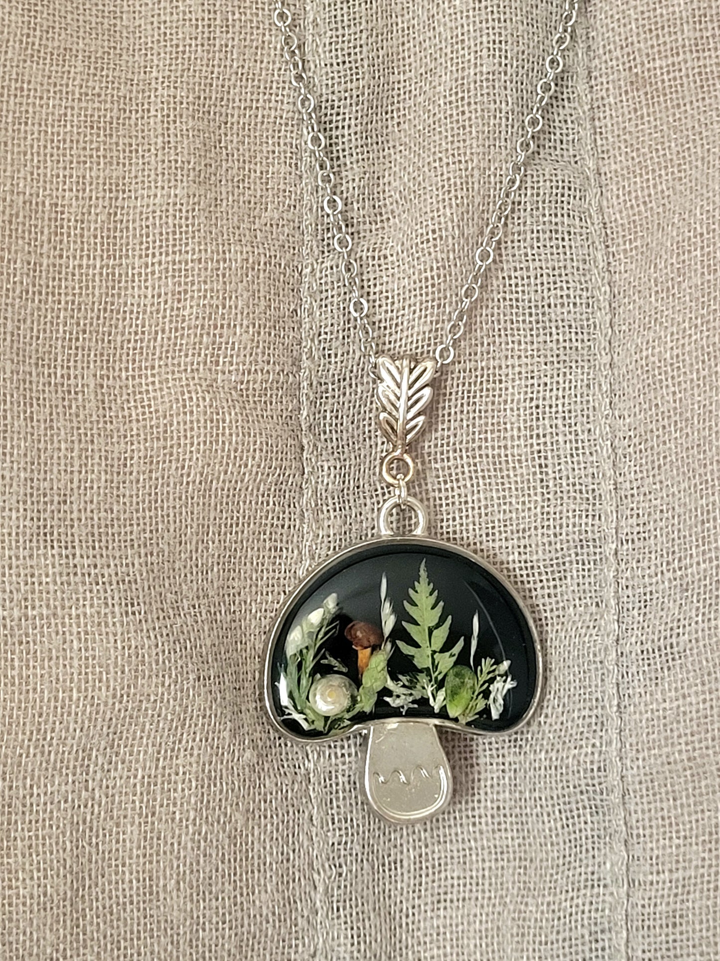 Botanical, handcrafted mushroom necklace with genuine fern and snail shell. Mothers day gift. Giftf or her. Unique Gift. Cottage core jewelry