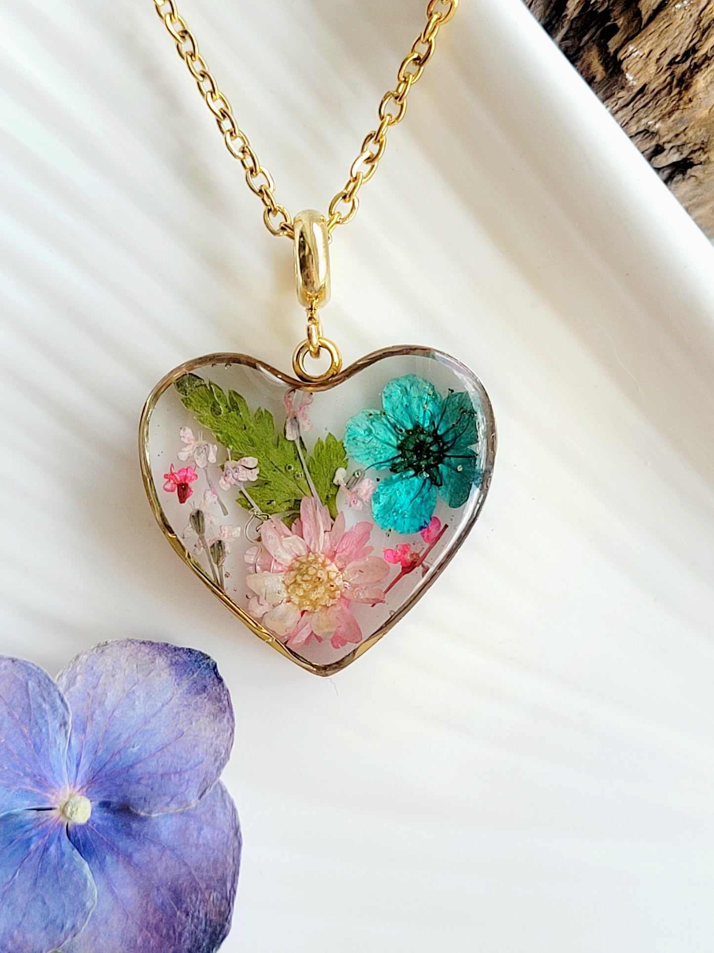 Botanical heart necklace with real genuine butter cup flower. Mothers day gift. Giftf or her. Unique Gift. Heart flower charm Cottage core heart 3D necklace