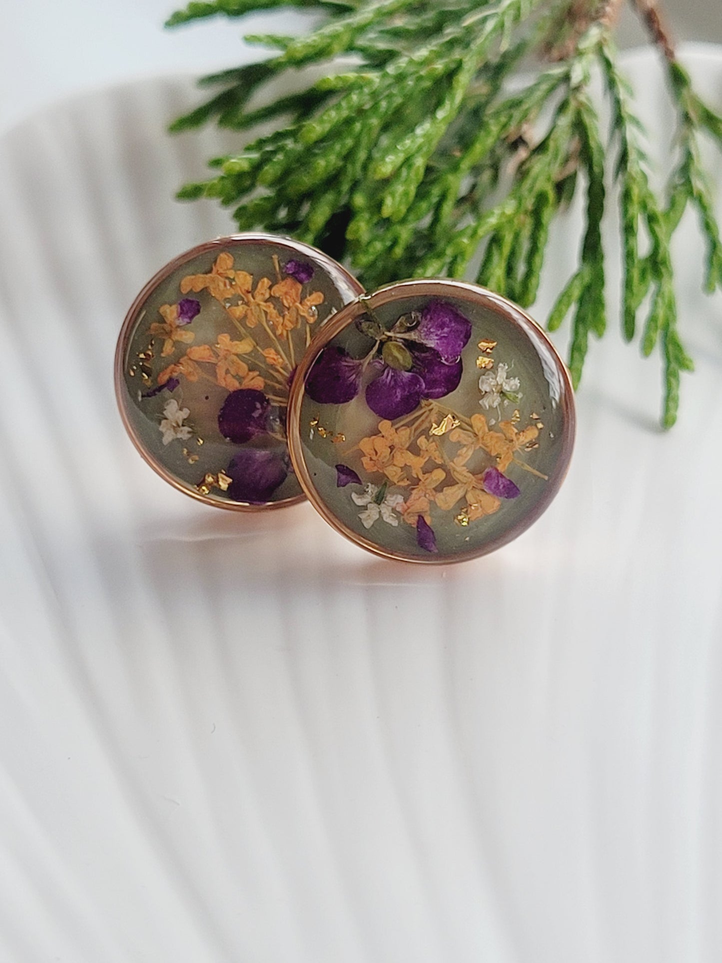 Orange and purple flower studs. Genuine wildflower studs. Pressed flower earrings. Handcrafted studs with real flowers