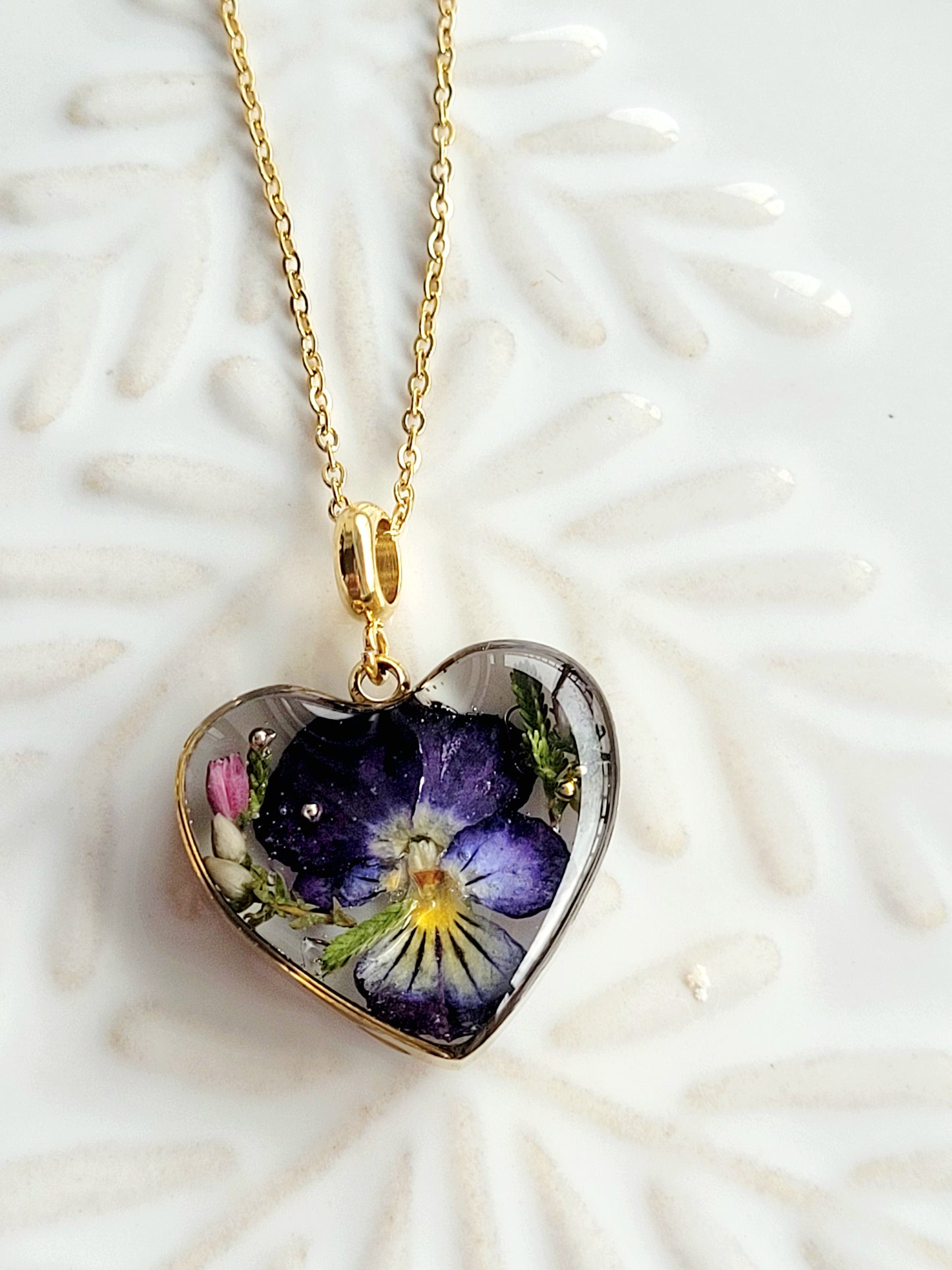 Pansy flower heart necklace