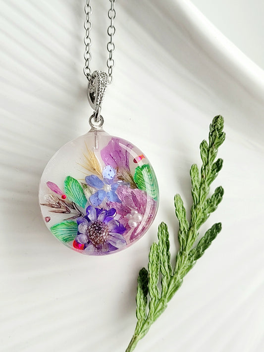 Blooming Meadow Pendant. Botanical necklace with real flowers