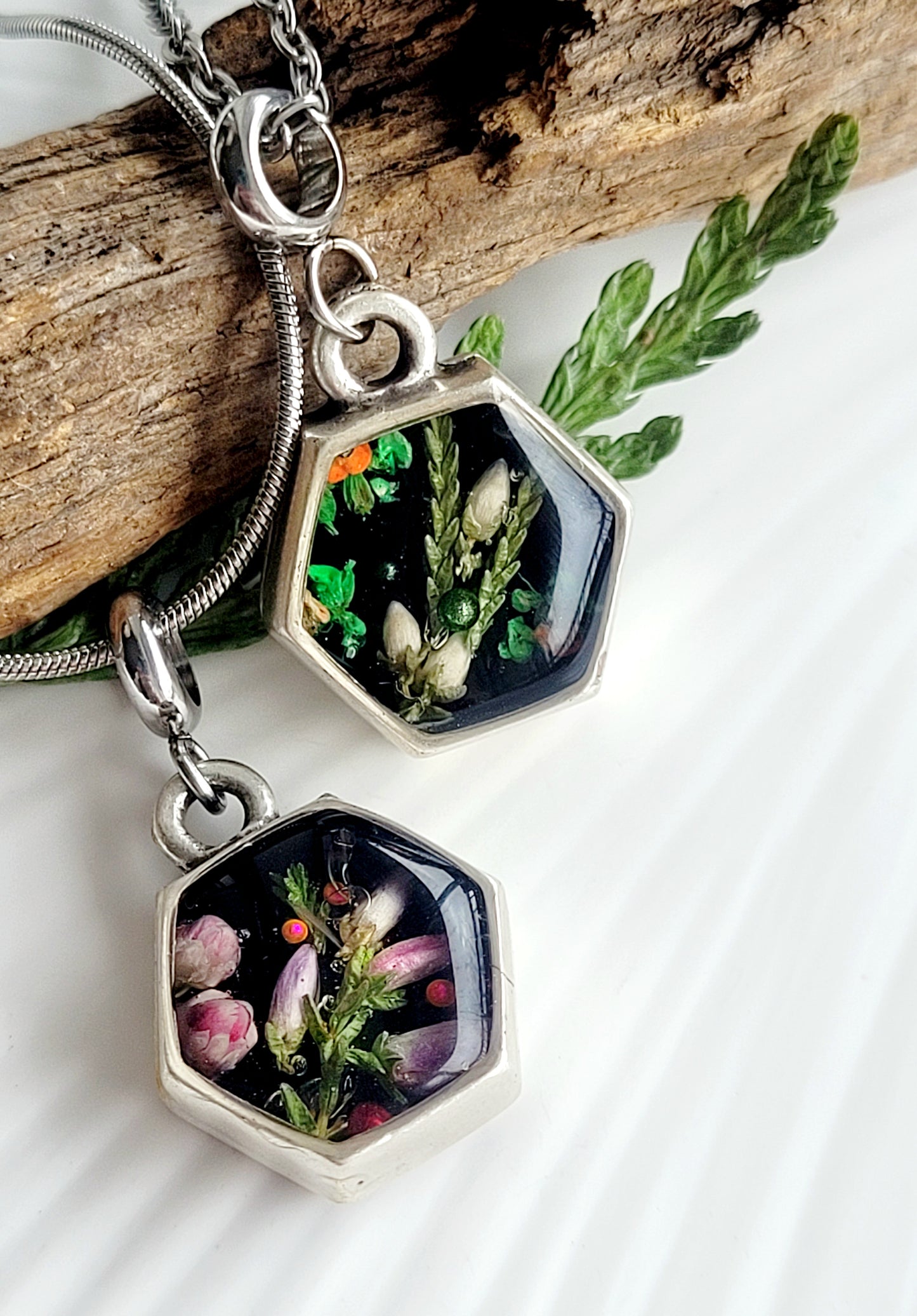 Delicate real heather flower Necklace – Minimalist jewelry.