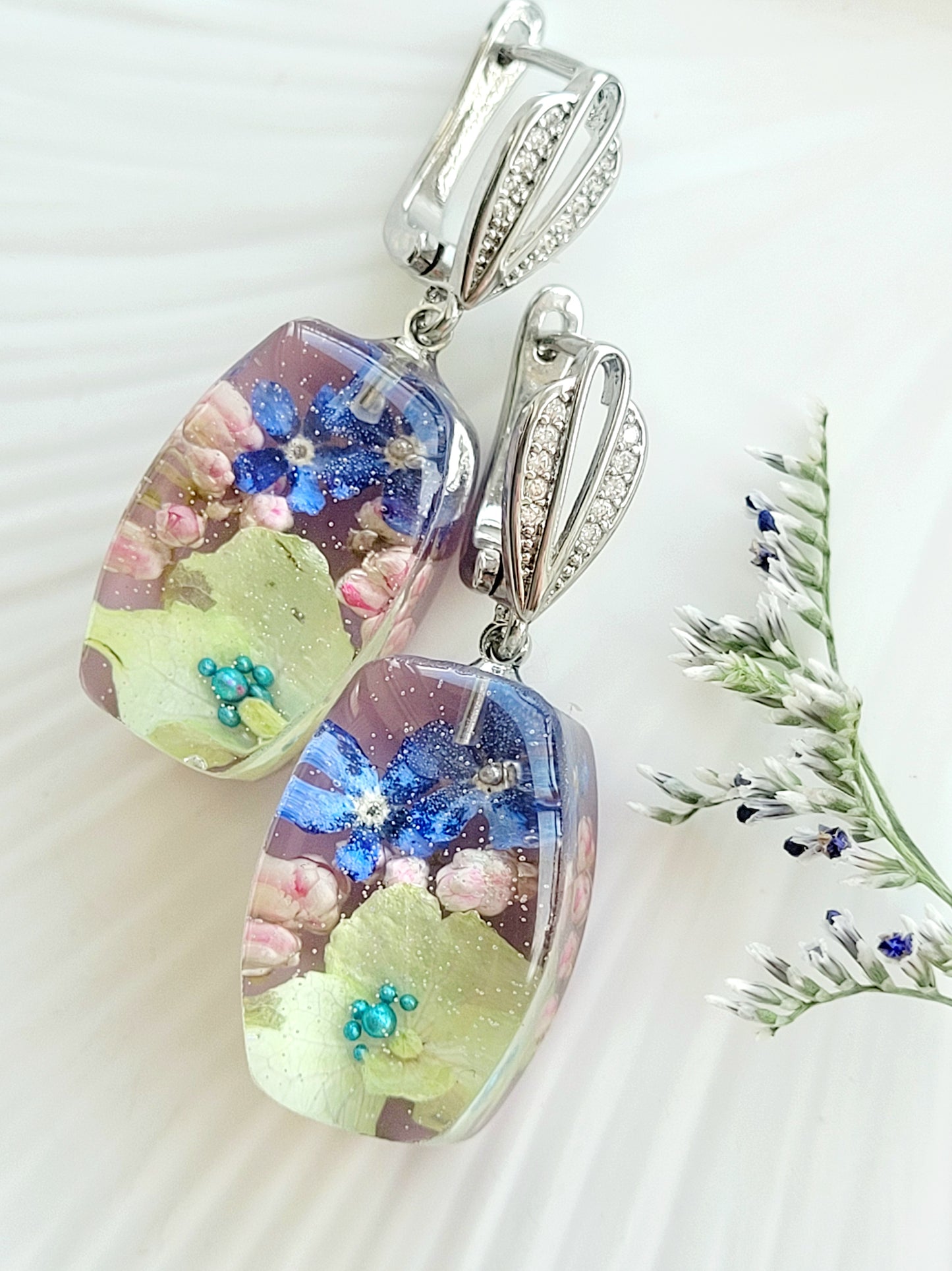 Feminine earrings with genuine hydrangea and forget-me-not