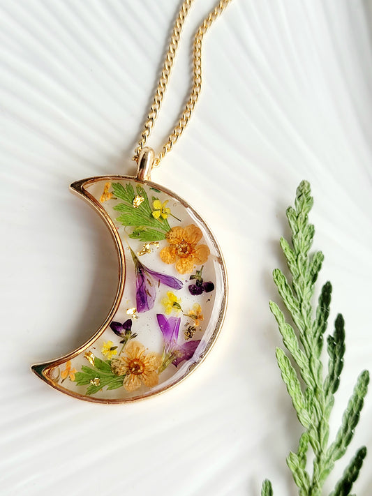 Handcrafted crescent necklace with real wildflowers, one-of-a-kind necklace and special gift for her.
