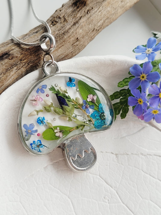 Botanical floral necklace with genuine wildflowers