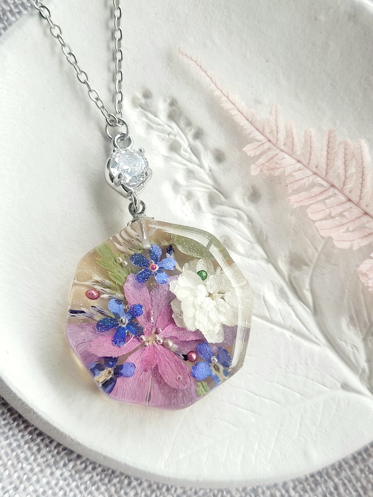 Handcrafted NECKLACE with real flowers foget me not and hydrangea.