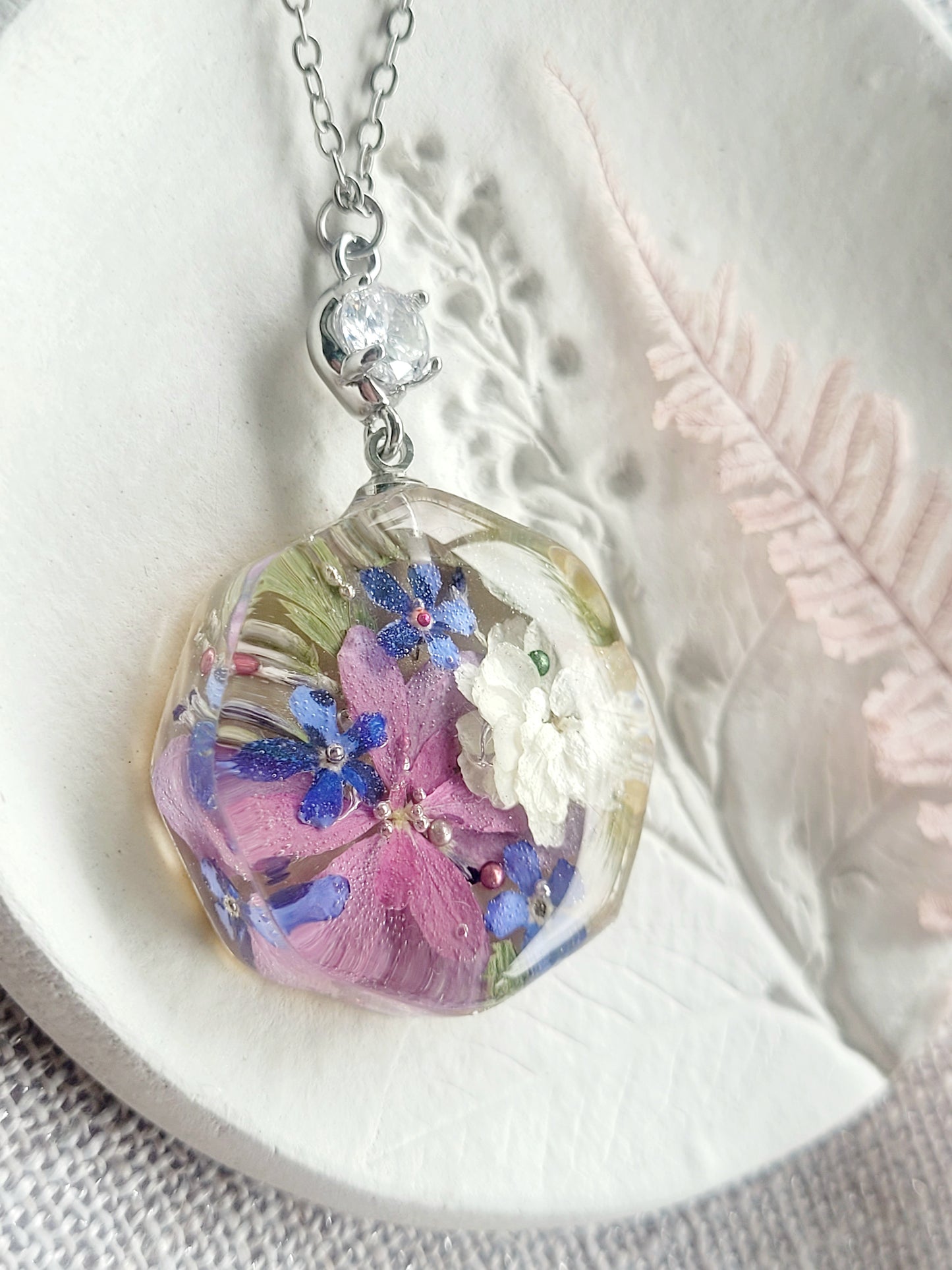 Handcrafted NECKLACE with real flowers foget me not and hydrangea.
