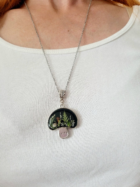 Botanical, handcrafted mushroom necklace with genuine fern and snail shell. Mothers day gift. Giftf or her. Unique Gift. Cottage core jewelry