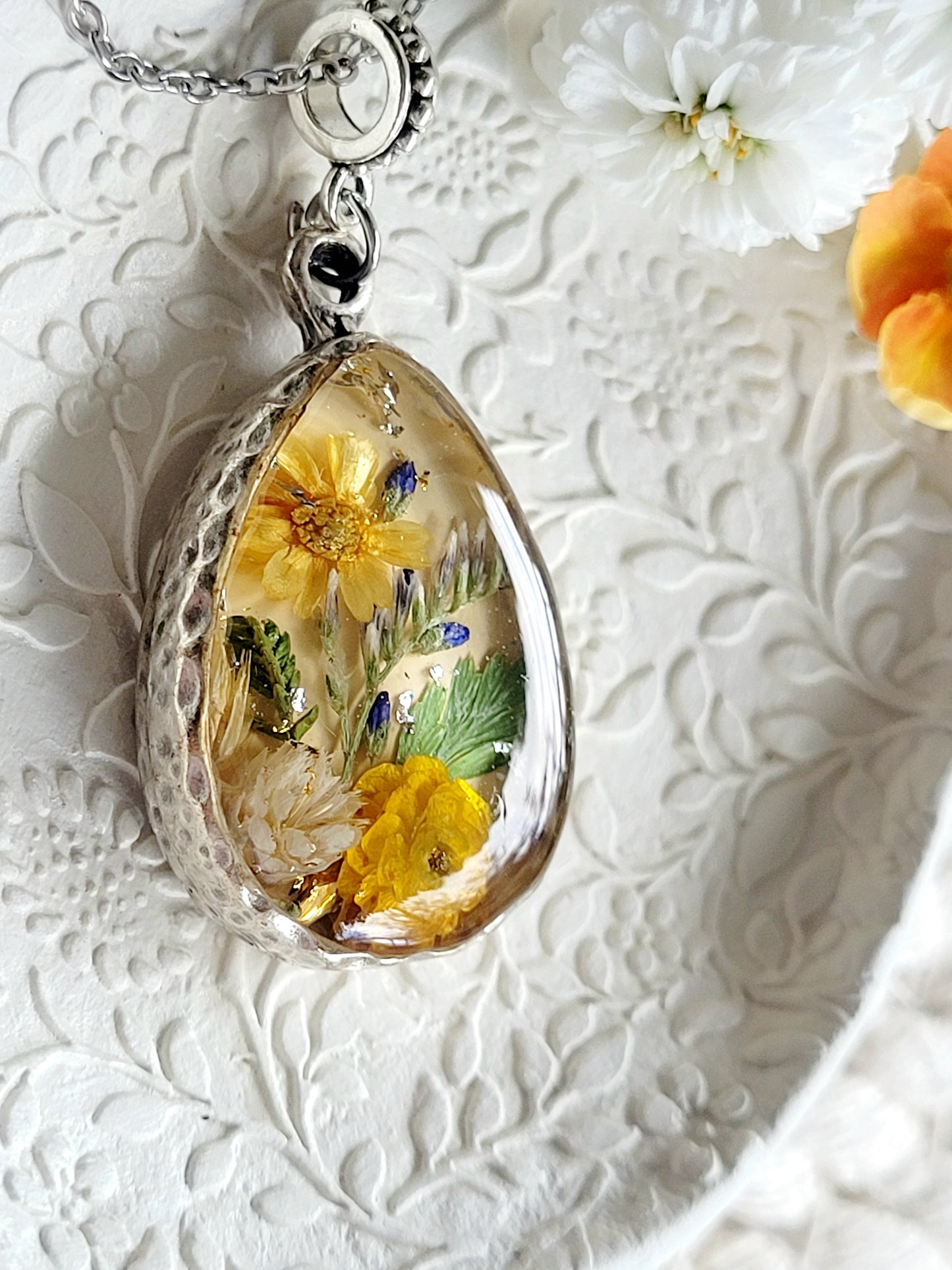 Buttercup necklace