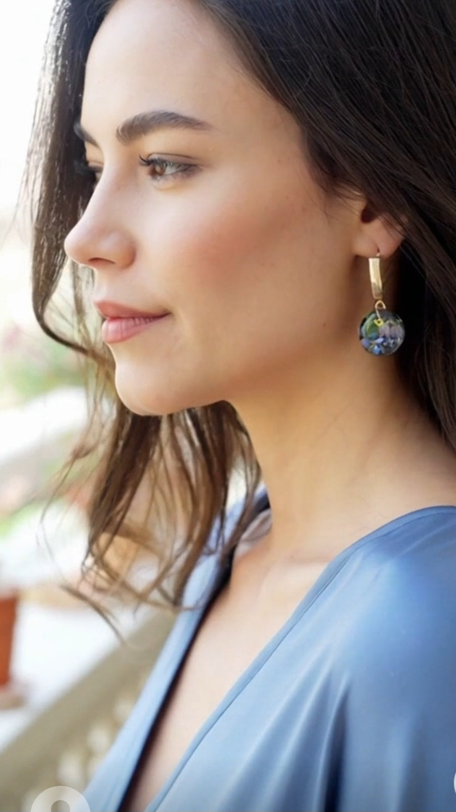 "Secret forest at night" earrings. Handcrafted, botanical earrings with real fogrt me not flowers