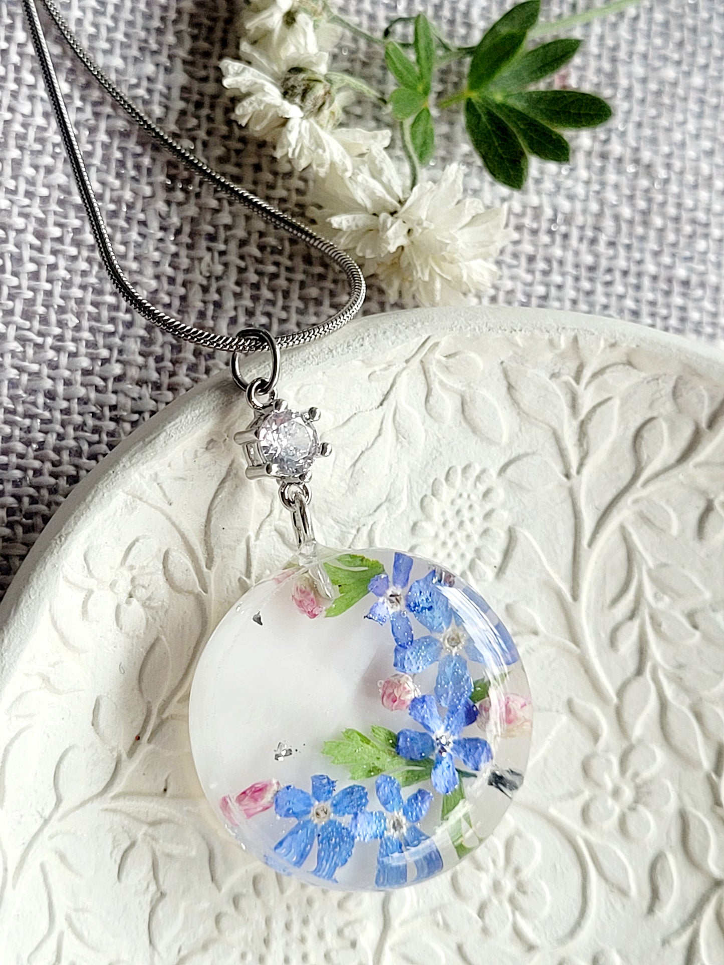 Foget-me-not handcrafted necklace with genuine flowers