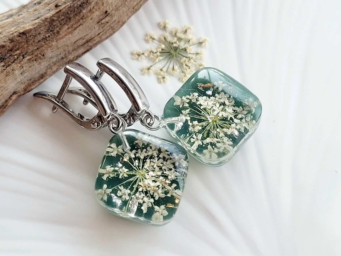Queen Anne's Lace flower earrings