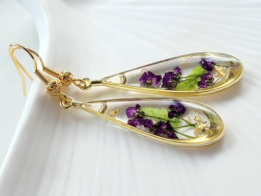 Purple Botanical, handcrafted earrings with real genuine wildflowers. Giftf or her. Unique Gift. Cottage core earrings tear-drop earrings