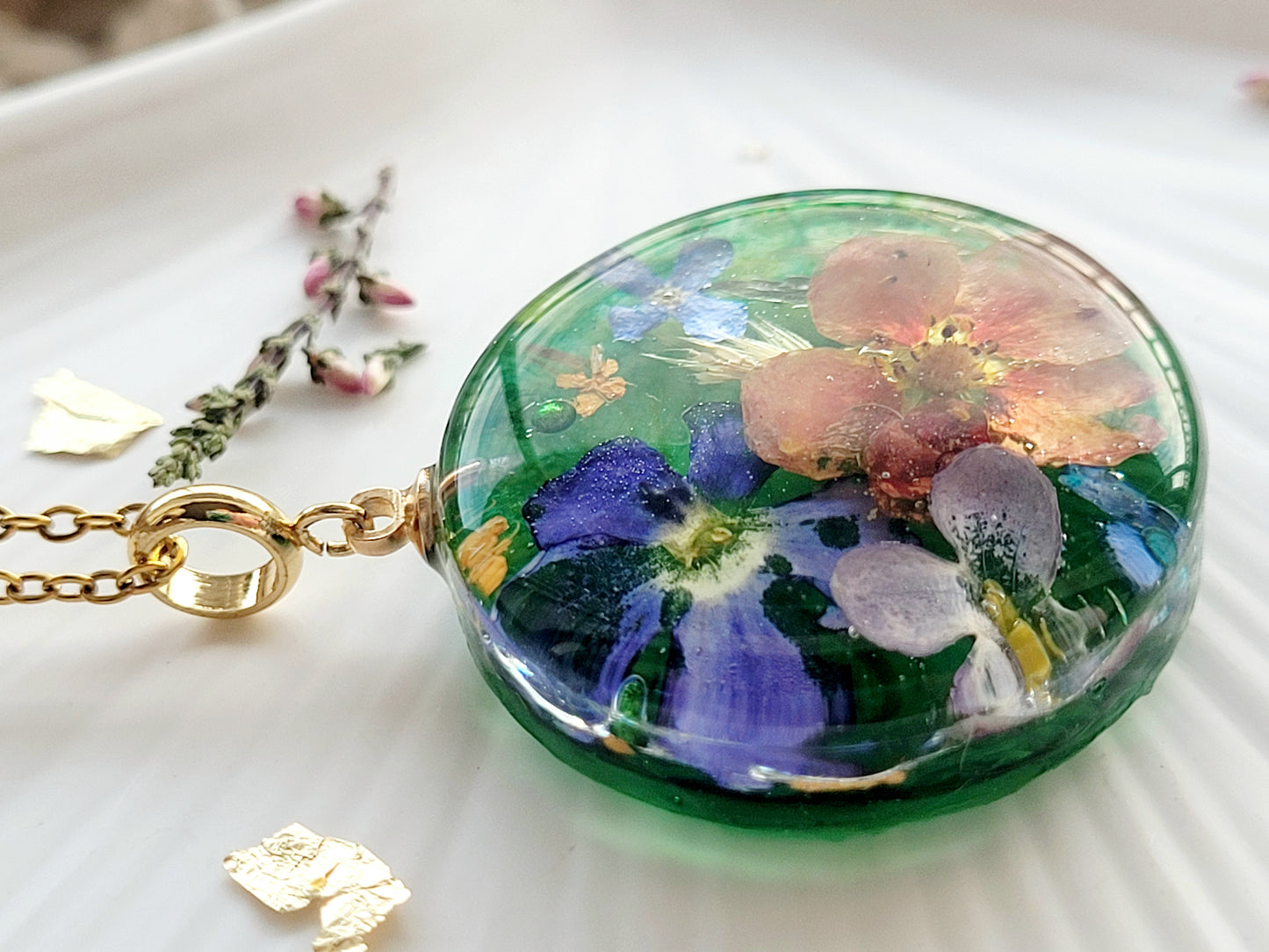 Real lilac and real flower necklace