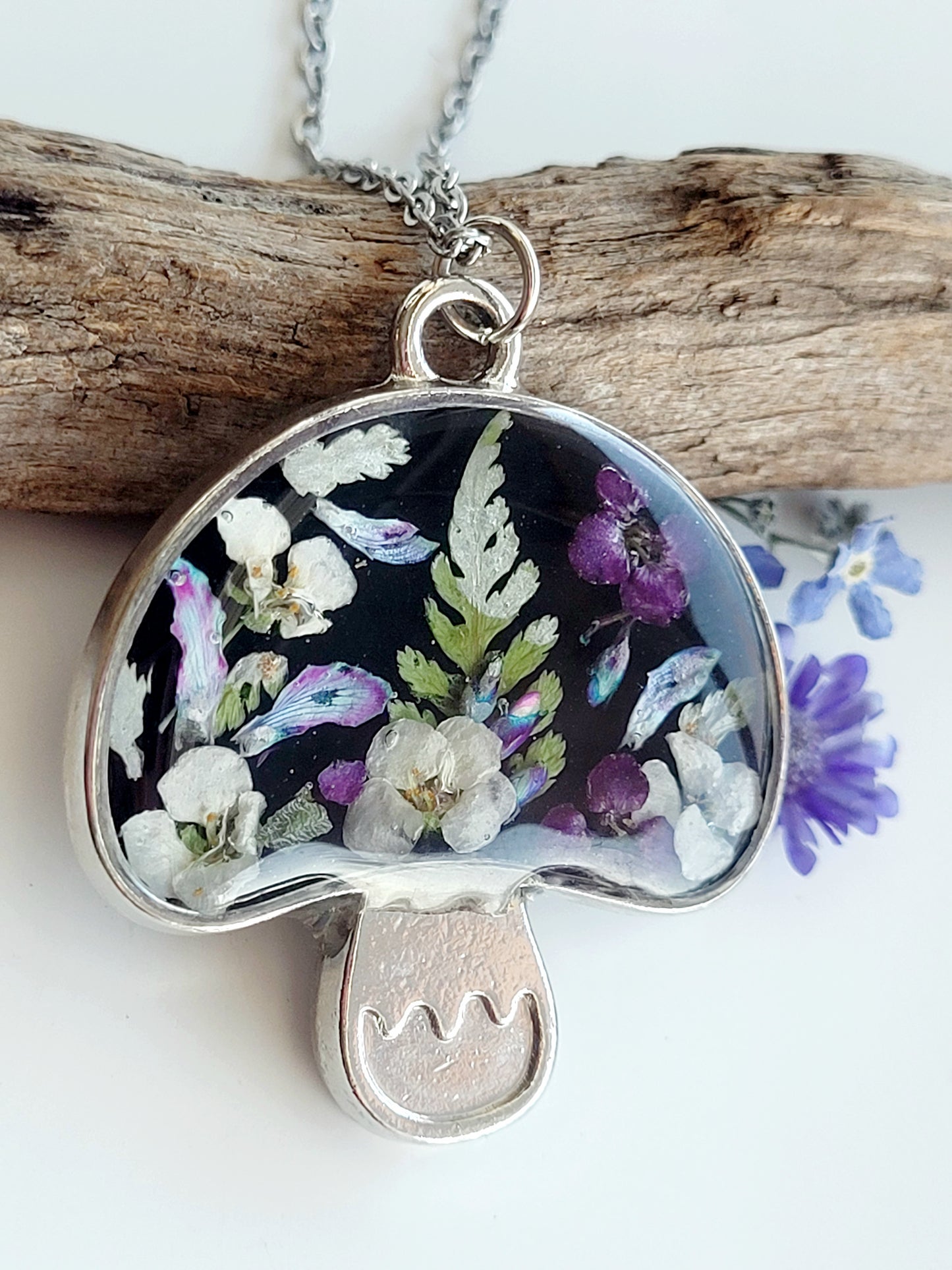 Botanical floral necklace with genuine wildflowers