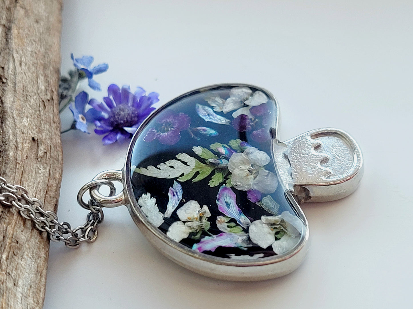 Botanical floral necklace with genuine wildflowers