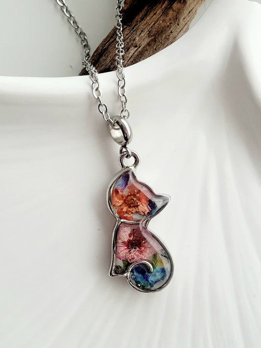 Floral botanical  cat necklace. Kitten charm.Kids accessory. Little girl pendant Flower kitty cat necklace pressed flower necklace gift for a girl
