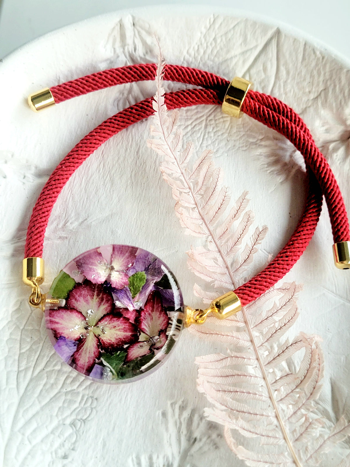 Red hydrangea bracelet. Handcrafted with real flowers. Resin floral jewelry