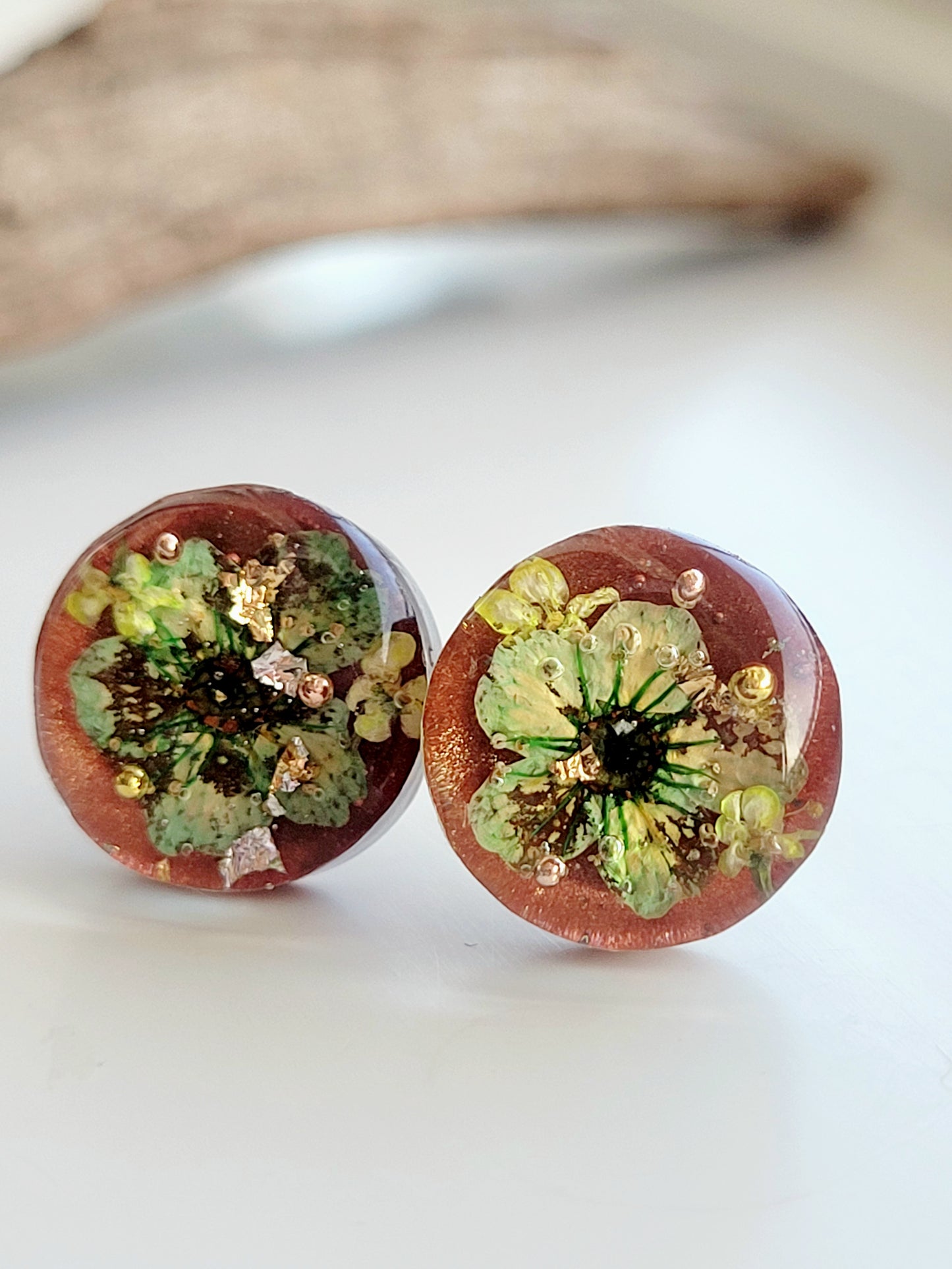 Green flower studs. Handcrafted studs with genuine flowers.