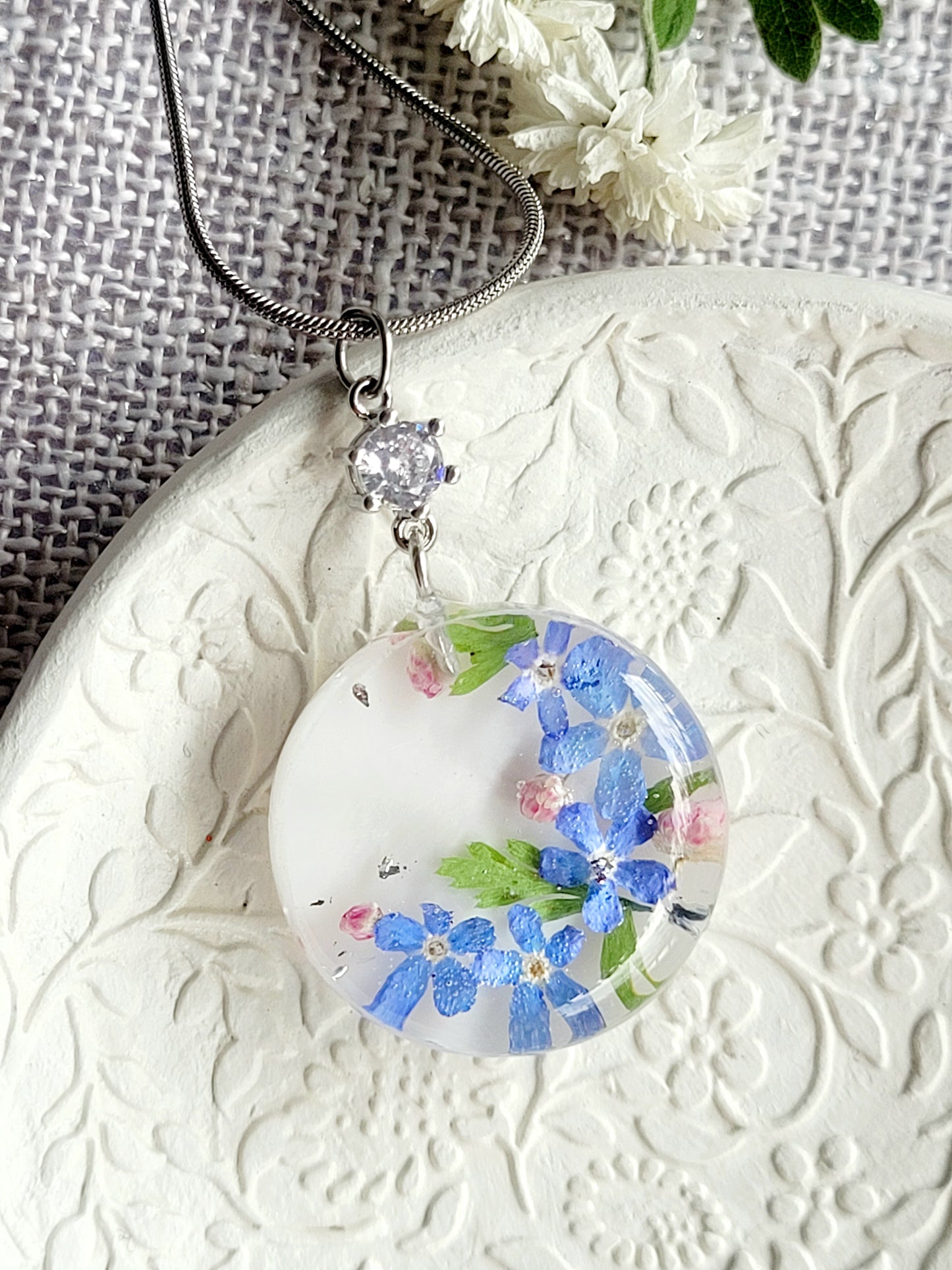 Foget-me-not handcrafted necklace with genuine flowers