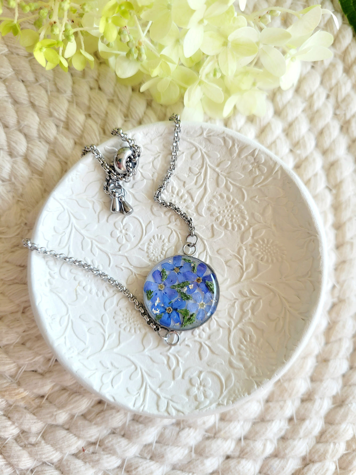 Forget-Me-Not Flower Bracelet