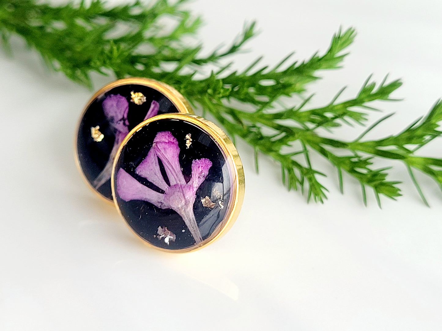 Purple Flower studs. Genuine wildflower studs. Pressed flower earrings. Handcrafted studs with real flowers