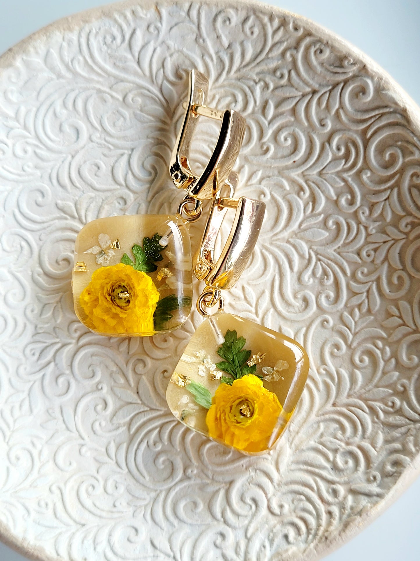 Buttercup earrings