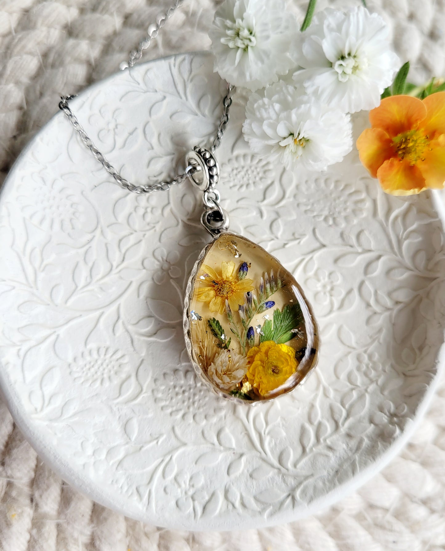 Buttercup necklace