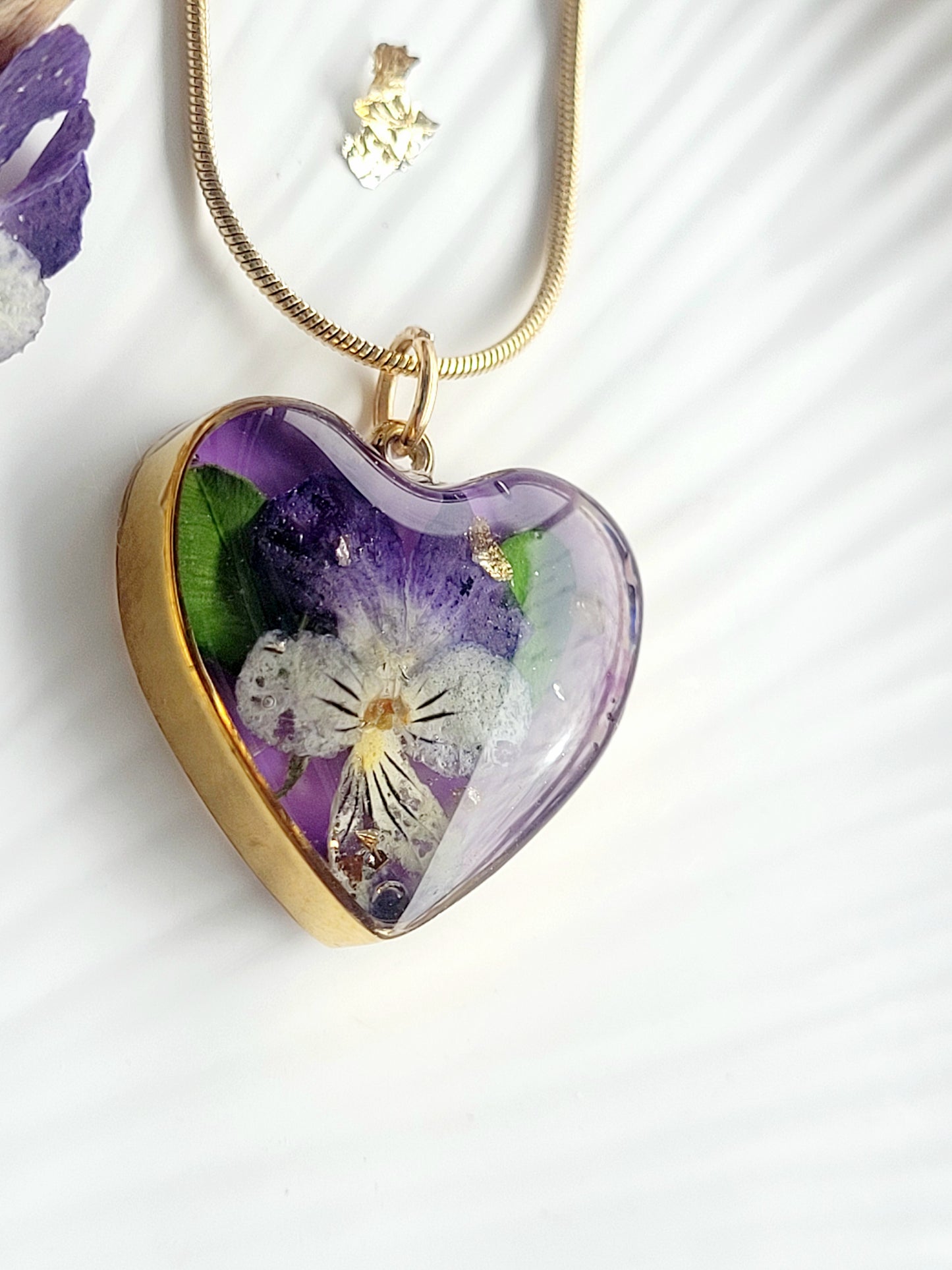 Pansy flower heart necklace