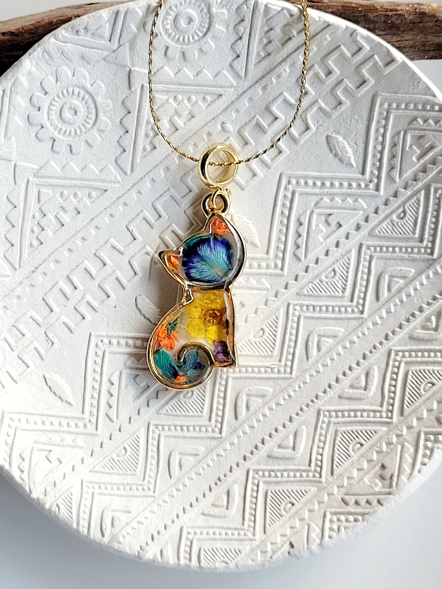 Real flower cat necklace. Kitten charm. Little girl pendant