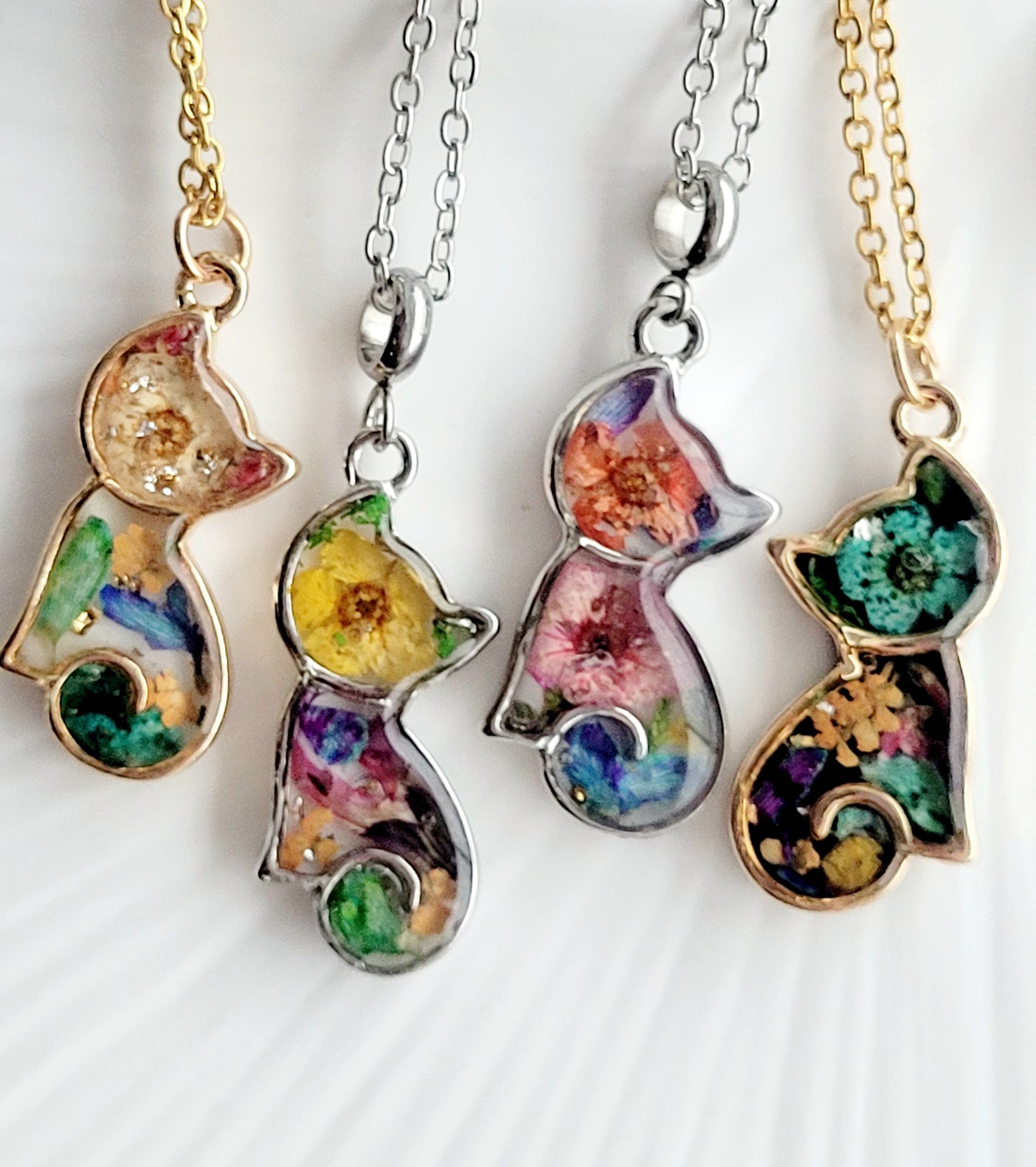 Floral botanical  cat necklace. Kitten charm.Kids accessory. Little girl pendant Flower kitty cat necklace pressed flower necklace gift for a girl