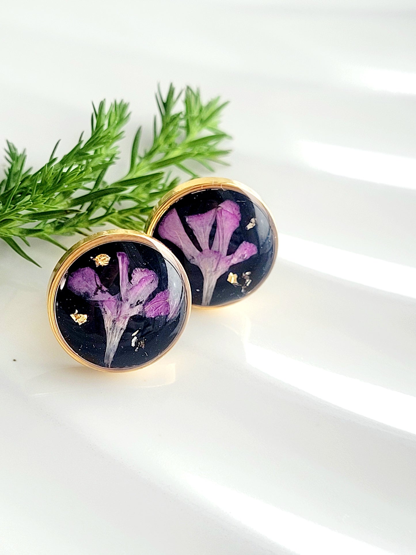 Purple Flower studs. Genuine wildflower studs. Pressed flower earrings. Handcrafted studs with real flowers