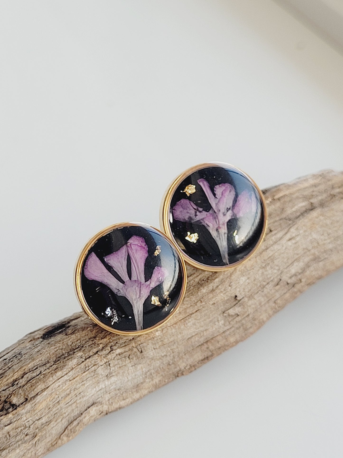 Purple Flower studs. Genuine wildflower studs. Pressed flower earrings. Handcrafted studs with real flowers