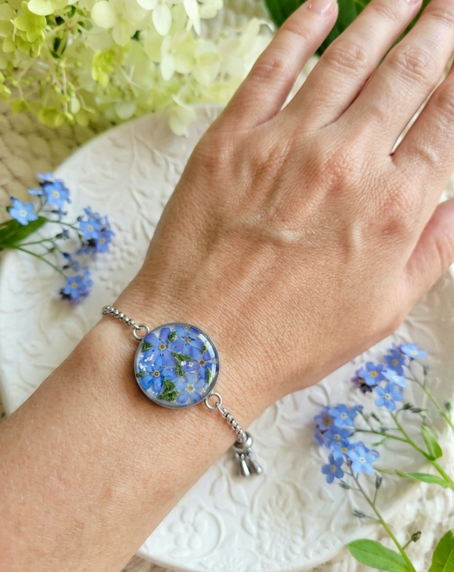 Forget-Me-Not Flower Bracelet