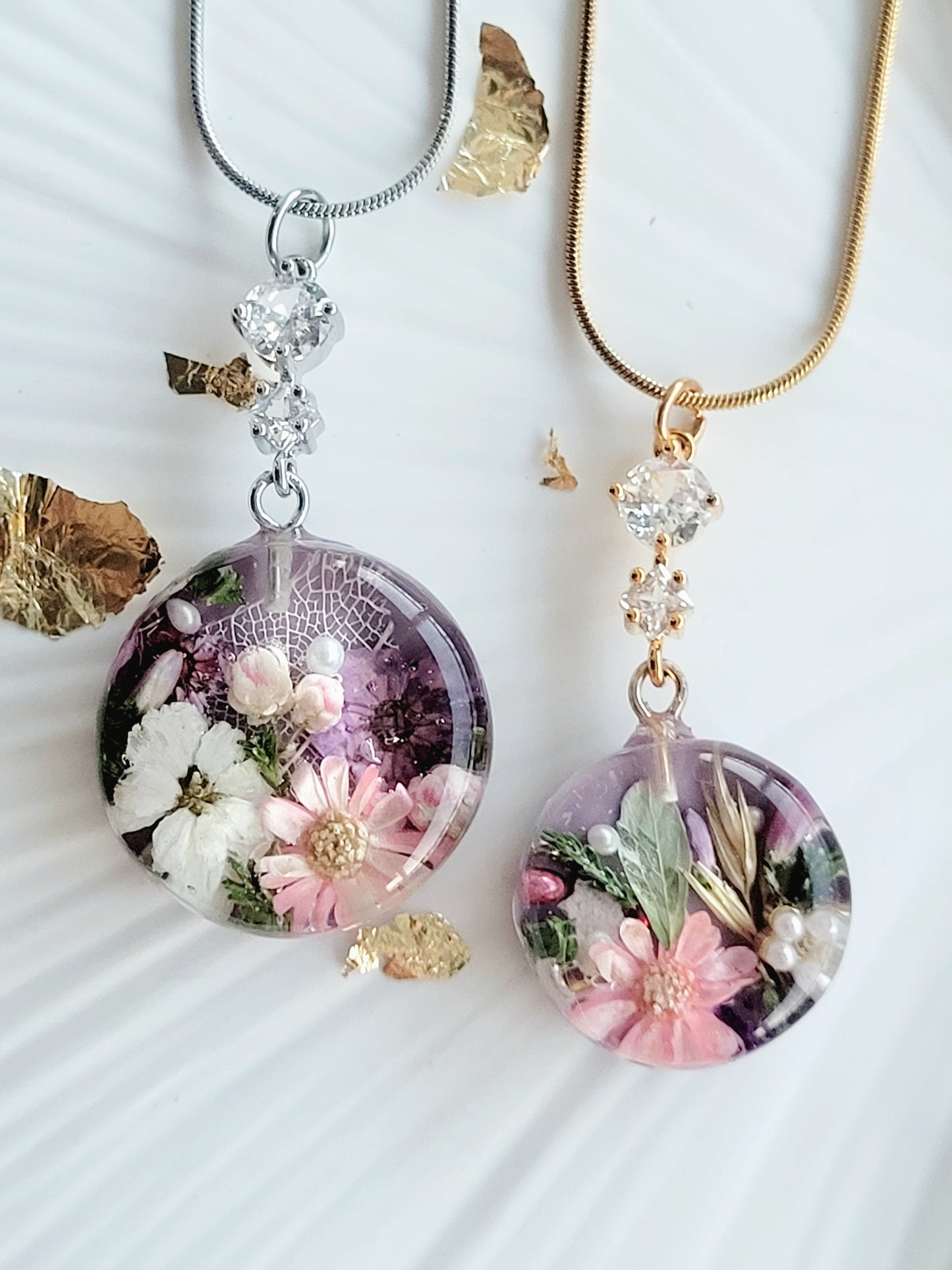 Blooming Meadow Pendant. Botanical necklace with real flowers