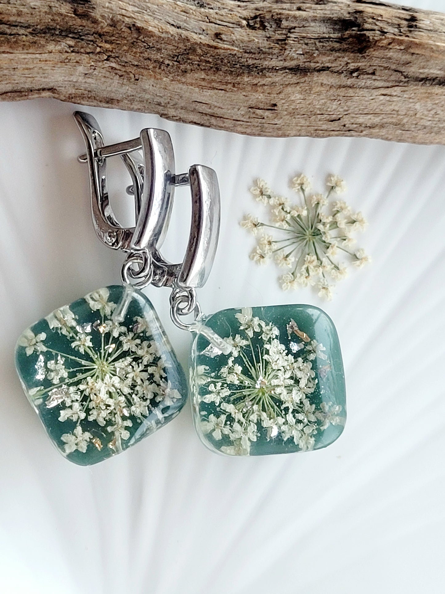 Queen Anne's Lace flower earrings