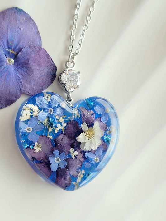 Floral botanical handcrafted heart necklace with genuine flowers