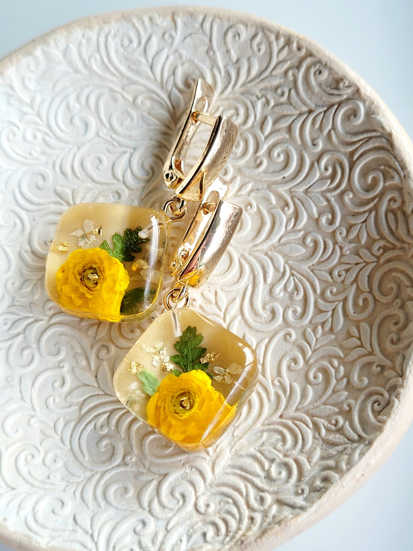 Buttercup earrings